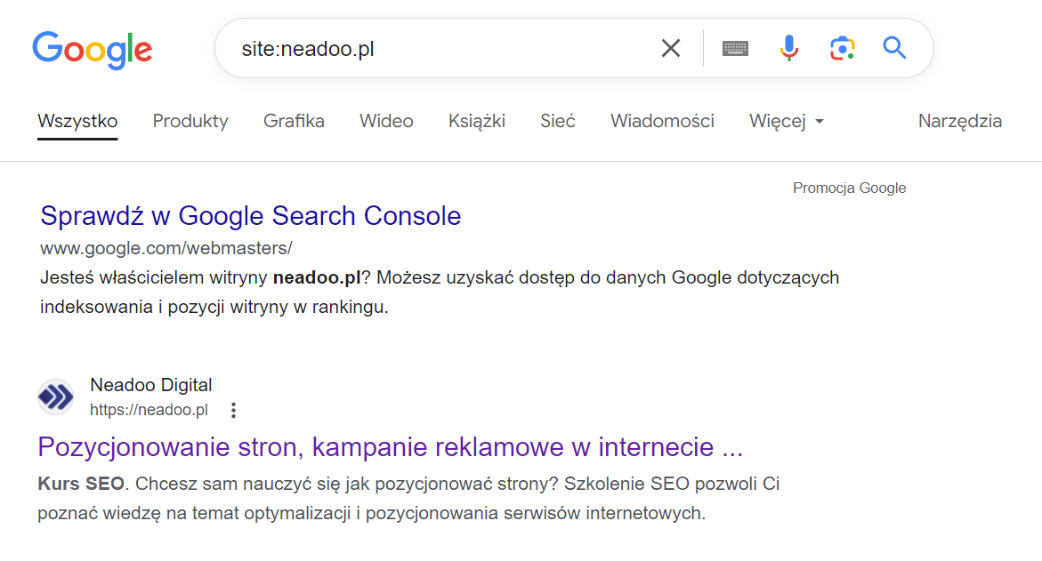 przykład użycia operatora site w Google